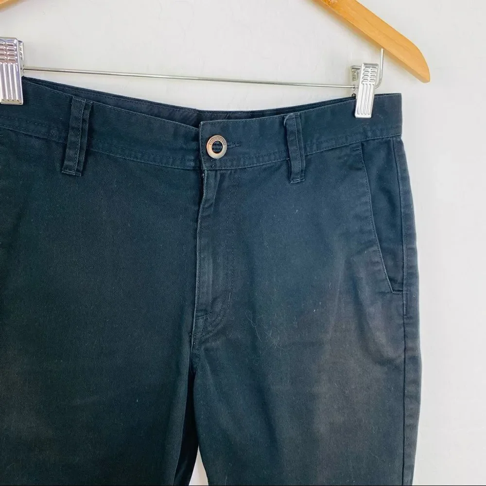 Volcom black shorts young men size 28